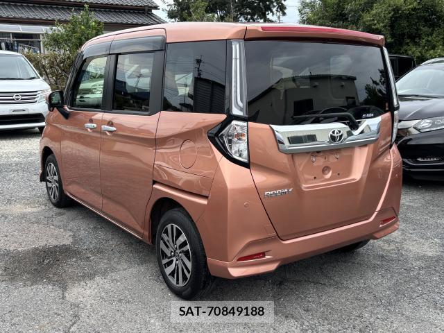 Toyota ROOMY 2021-06 8220481-1