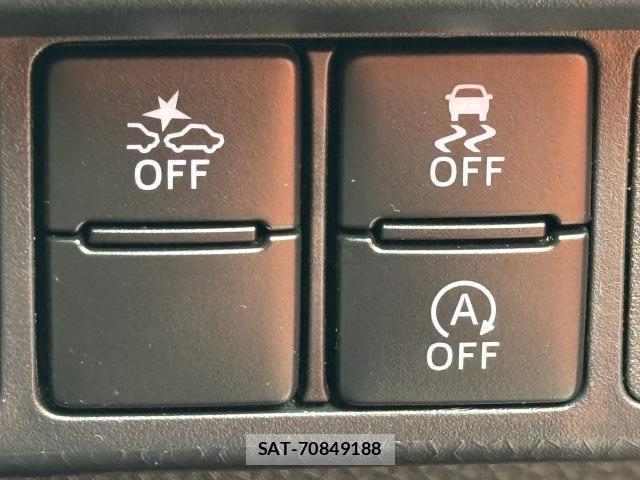 Toyota ROOMY 2021-06 8220481-9