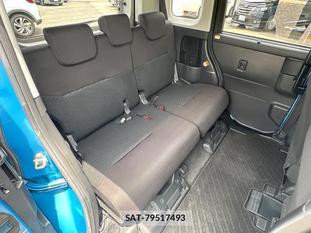 Toyota ROOMY 2019-07 8220703-9