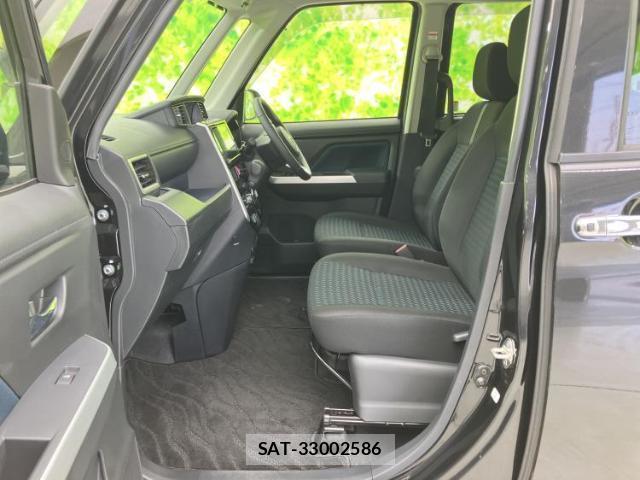 Toyota ROOMY 2021-08 8220838-5