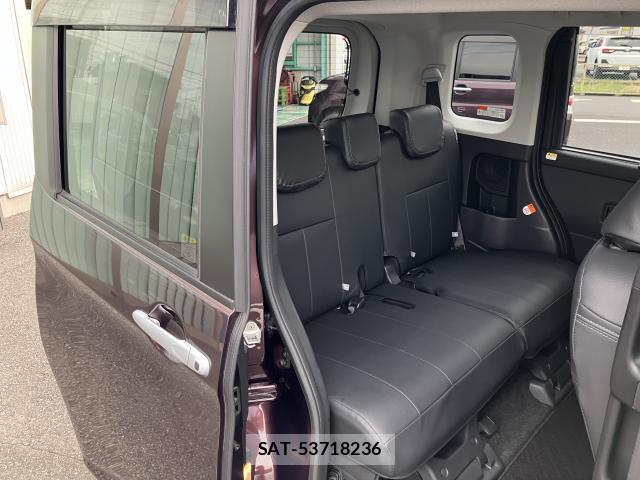 Toyota ROOMY 2021-07 8221240-6