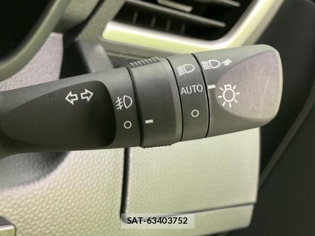 Toyota ROOMY 2025-07 8221675-13