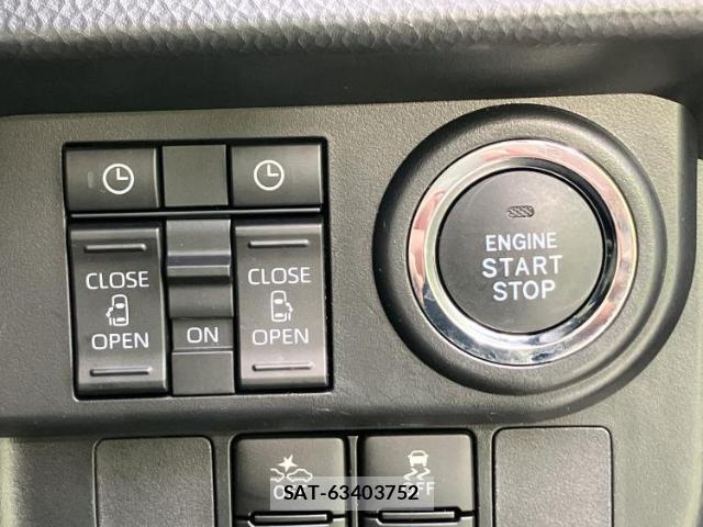 Toyota ROOMY 2025-07 8221675-17