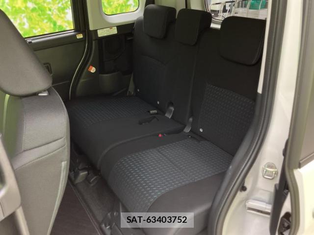 Toyota ROOMY 2025-07 8221675-6