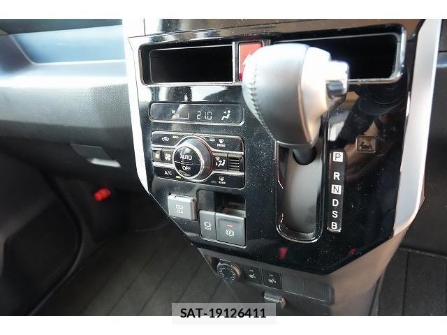 Toyota ROOMY 2022-01 8223251-6