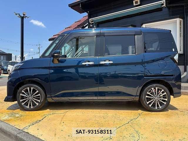 Toyota ROOMY 2021-04 8223256-10