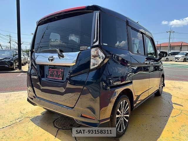 Toyota ROOMY 2021-04 8223256-2