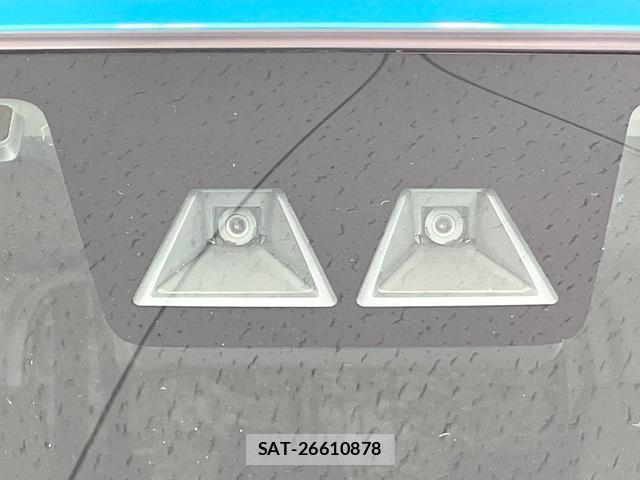 Toyota ROOMY 2023-09 8223279-3
