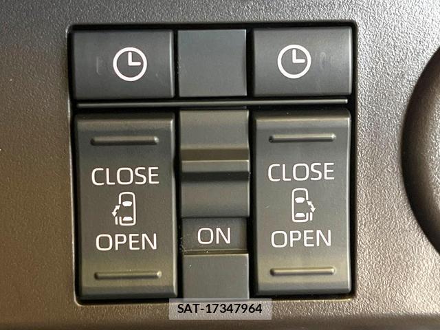 Toyota ROOMY 2024-06 8223975-4
