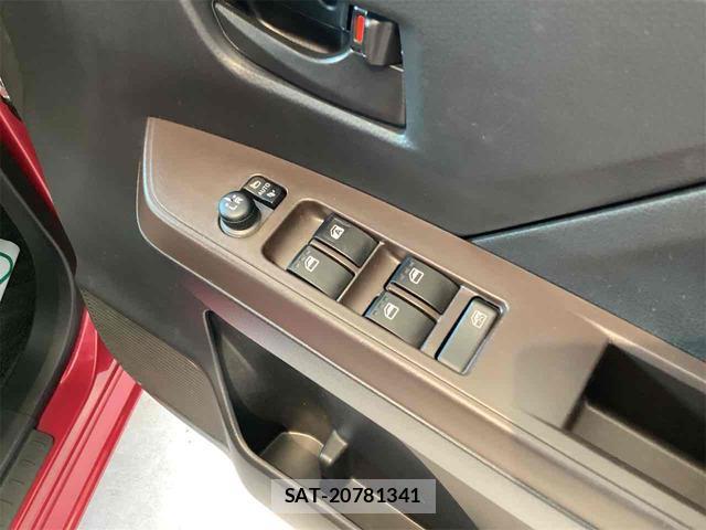 Toyota ROOMY 2017-02 8224527-10