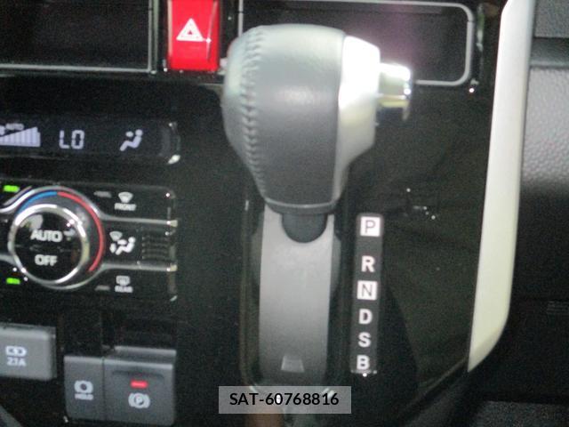 Toyota ROOMY 2022-09 8224624-13