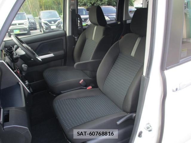 Toyota ROOMY 2022-09 8224624-15