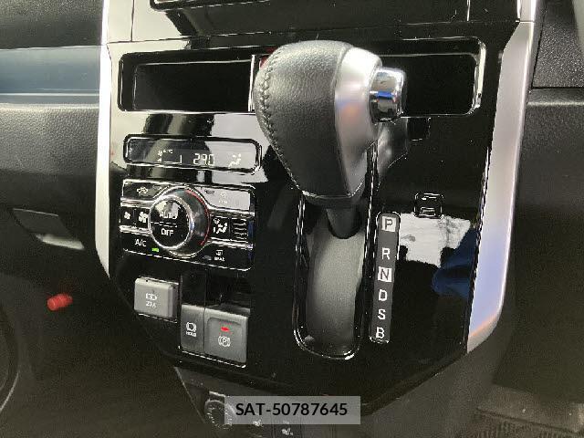 Toyota ROOMY 2022-03 8224797-9