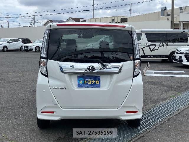 Toyota ROOMY 2022-08 8224847-5