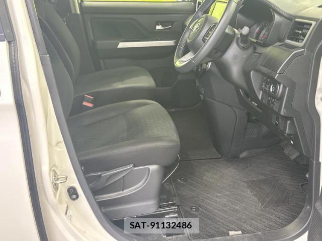 Toyota ROOMY 2021-05 8225052-3