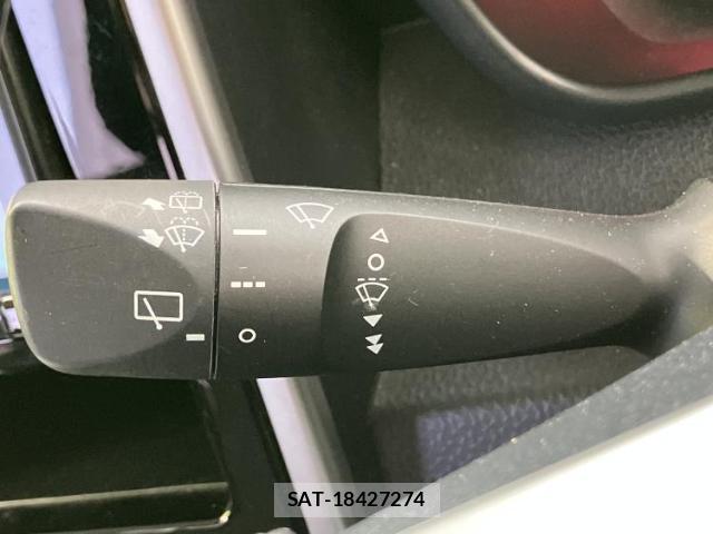 Toyota ROOMY 2017-06 8225232-15