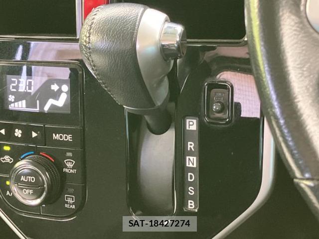 Toyota ROOMY 2017-06 8225232-16