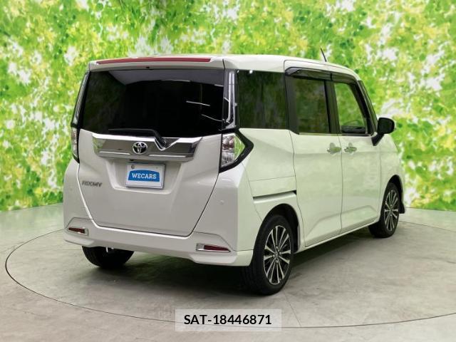 Toyota ROOMY 2022-03 8225264-2
