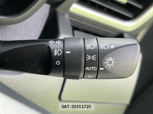 Toyota ROOMY 2018-02 8225309-14