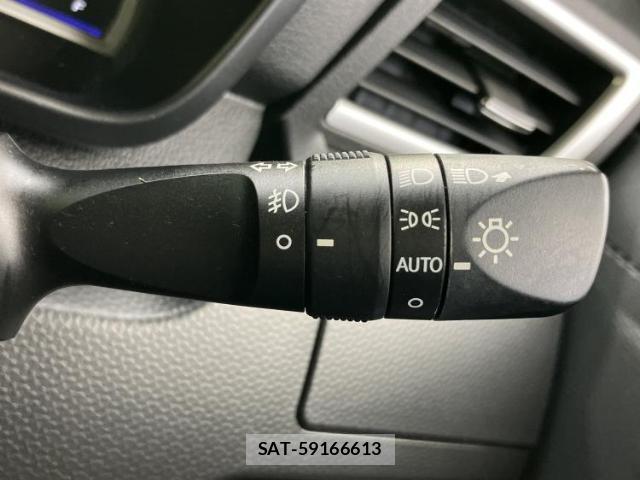 Toyota ROOMY 2017-03 8225452-14