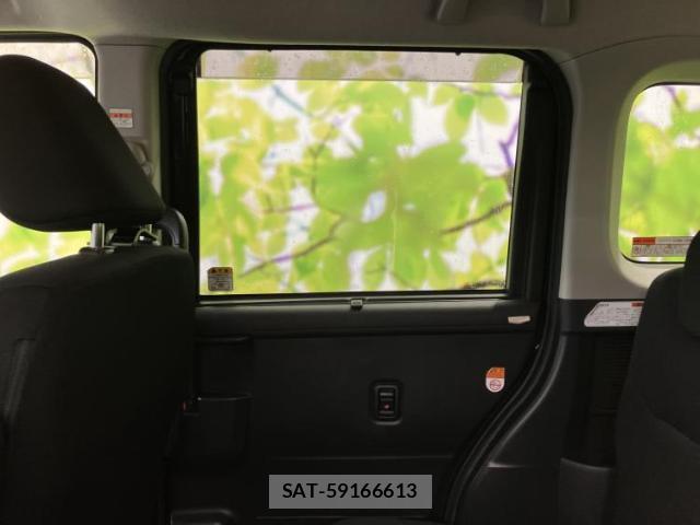 Toyota ROOMY 2017-03 8225452-7