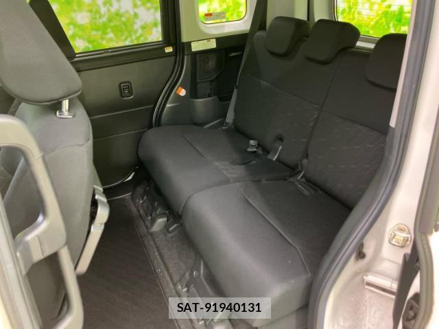 Toyota ROOMY 2020-01 8225492-6