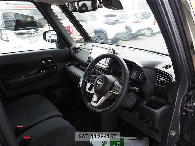 Nissan ROOX 2024-05 8216080-10