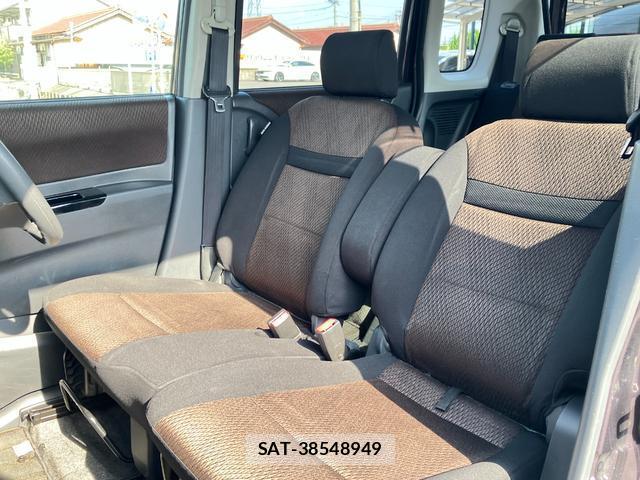 Nissan ROOX 2012-03 8216265-14