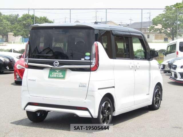 Nissan ROOX 2021-01 8216364-1