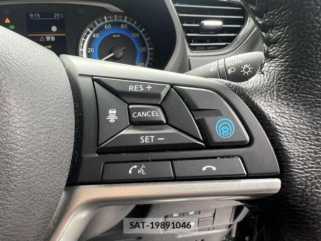 Nissan ROOX 2023-04 8216570-3