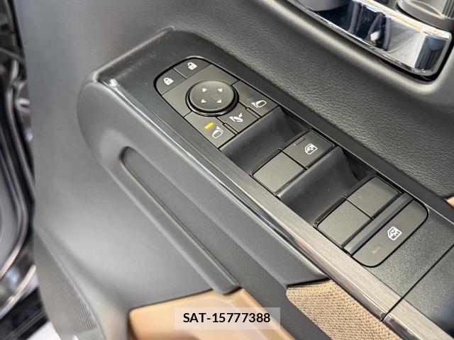 Nissan ROOX 2025-11 8216713-16