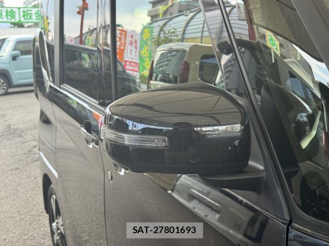 Nissan ROOX 2024-07 8218797-5