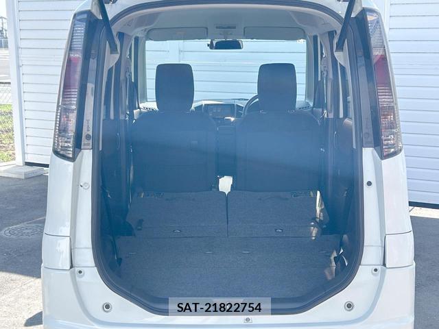 Nissan ROOX 2013-03 8219144-11