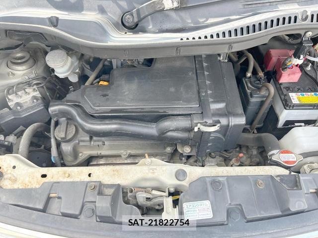 Nissan ROOX 2013-03 8219144-18