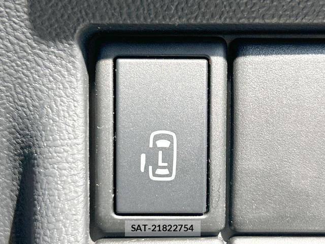 Nissan ROOX 2013-03 8219144-3