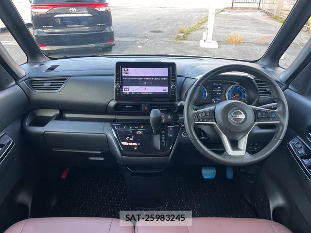 Nissan ROOX 2020-09 8219677-1