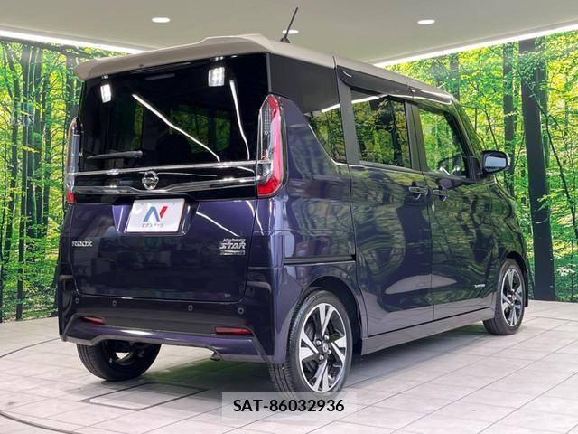 Nissan ROOX 2020-04 8219690-16