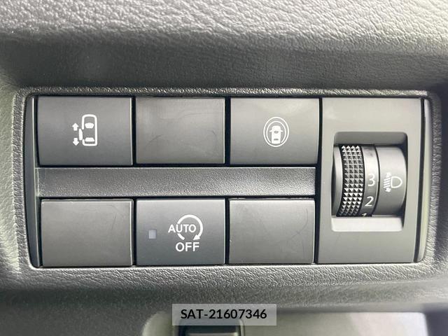 Nissan ROOX 2021-08 8220105-5