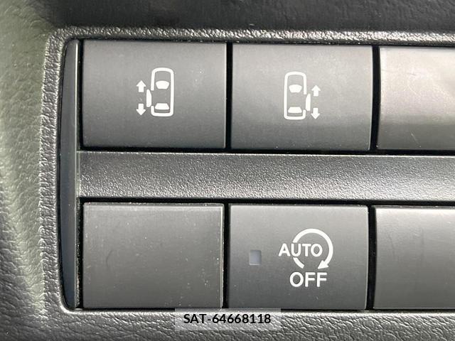 Nissan ROOX 2023-10 8220113-3