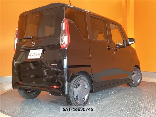 Nissan ROOX 2025-08 8220251-17