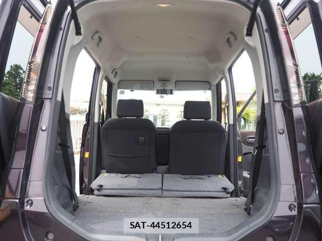 Nissan ROOX 2011-08 8220567-13