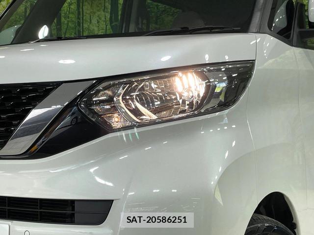 Nissan ROOX 2022-11 8220746-11