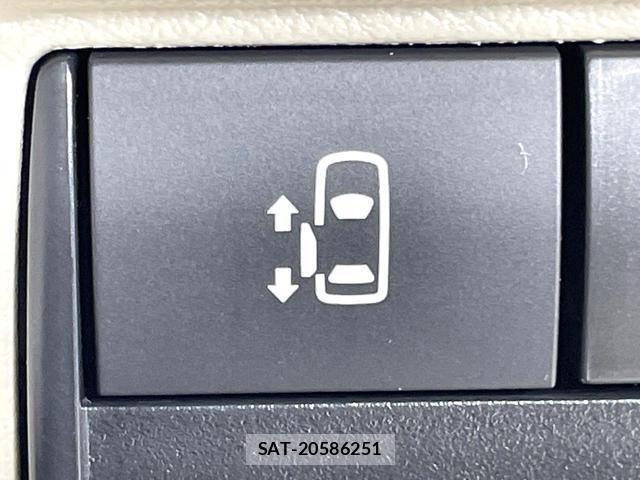 Nissan ROOX 2022-11 8220746-4