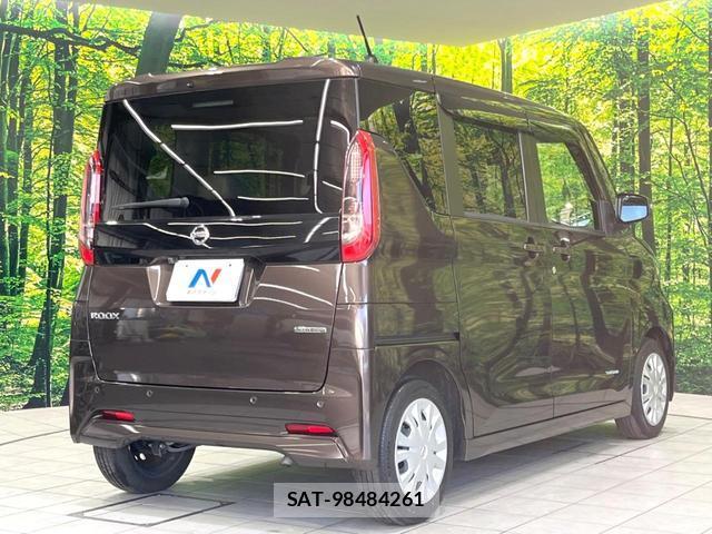 Nissan ROOX 2022-05 8220853-16