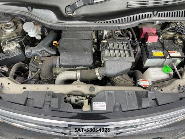 Nissan ROOX 2011-06 8220886-17