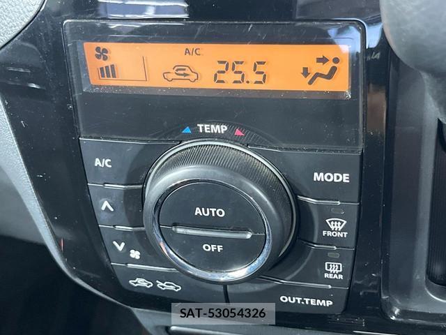 Nissan ROOX 2011-06 8220886-5