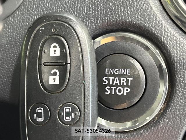 Nissan ROOX 2011-06 8220886-6