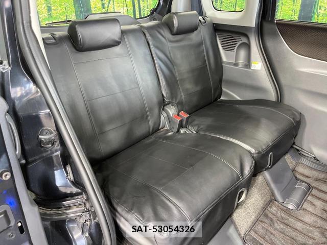 Nissan ROOX 2011-06 8220886-8
