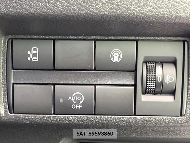 Nissan ROOX 2025-04 8220958-3