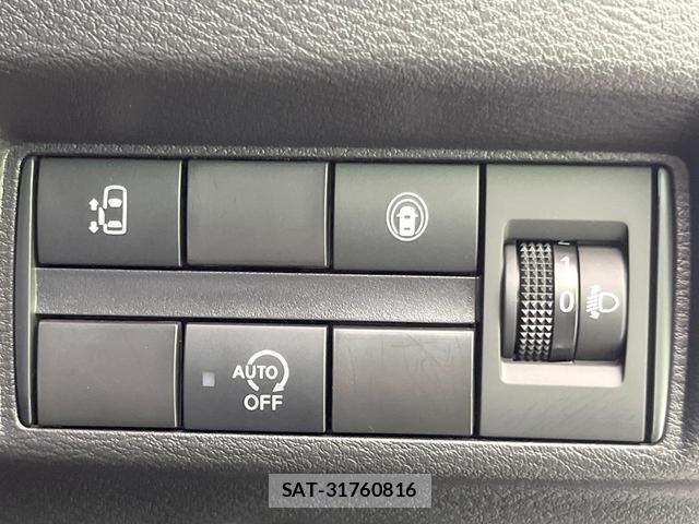 Nissan ROOX 2025-01 8220959-3